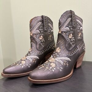 Dingo Pewter Primrose Leather Cowboy
